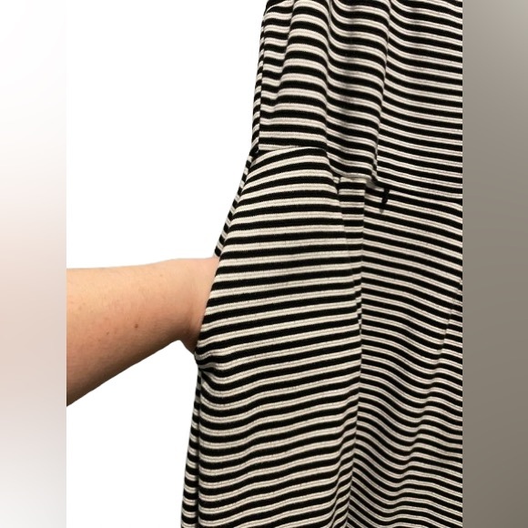 Merona Black & White Striped Dress w/ pockets - Target Size XL - Picture 3 of 9
